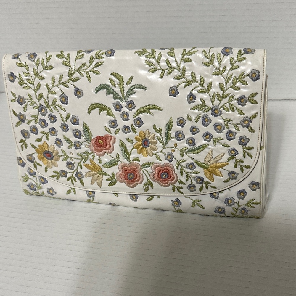 Floral Embroidered White Clutch